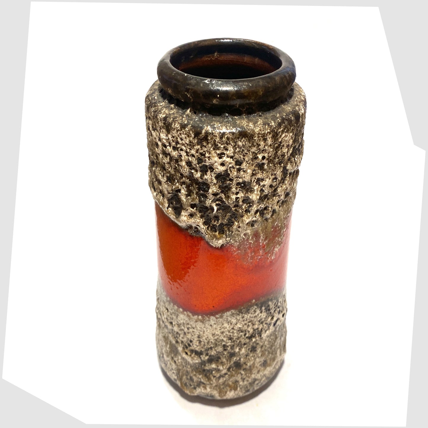 top rim of the 1970s scheurich keramik 206-26 vase in a deep fat lava glaze with central band of volcanic red