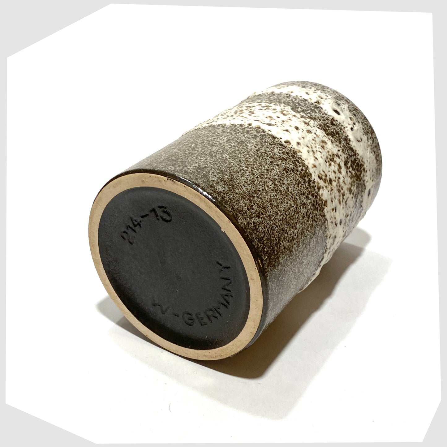 base of the West German Pottery Scheurich Keramik 514-13 vase with bands of grey and white fat lava