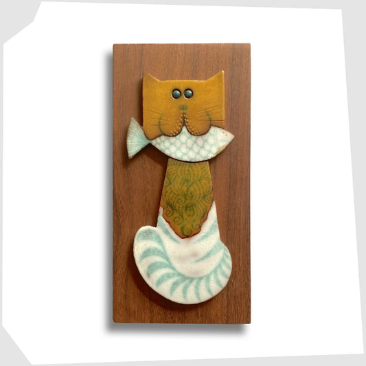 hornsea pottery muramic wall plaque showing a ginger cat holding a fish in its mouth