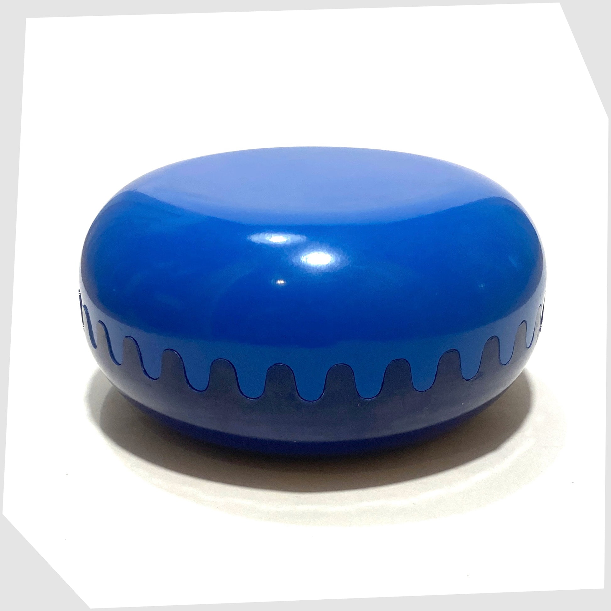Vintage Alan Fletcher Clam Ashtray in Blue and Navy colourway