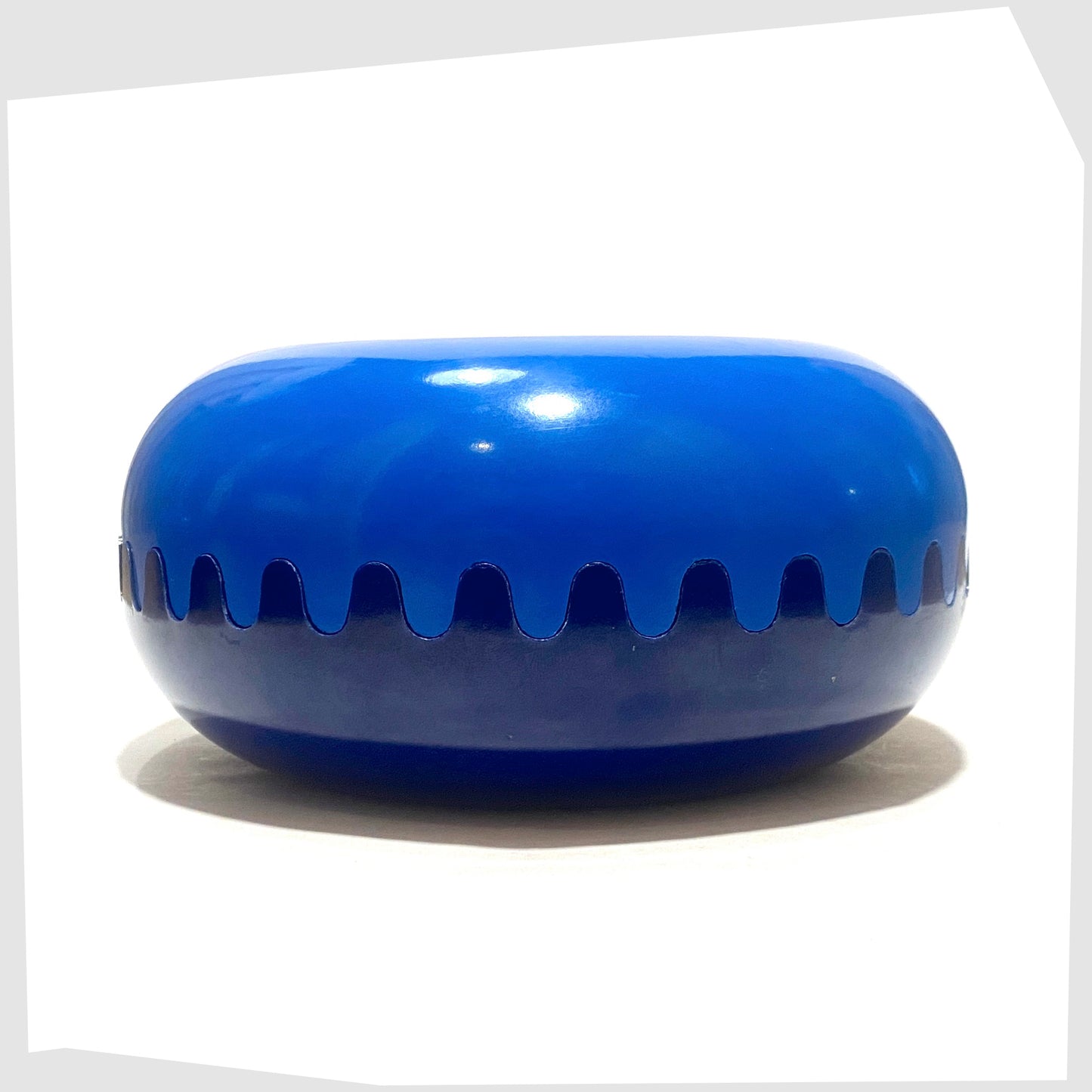 1972 Alan Fletcher Clam Ashtray in Blue and Navy colourway