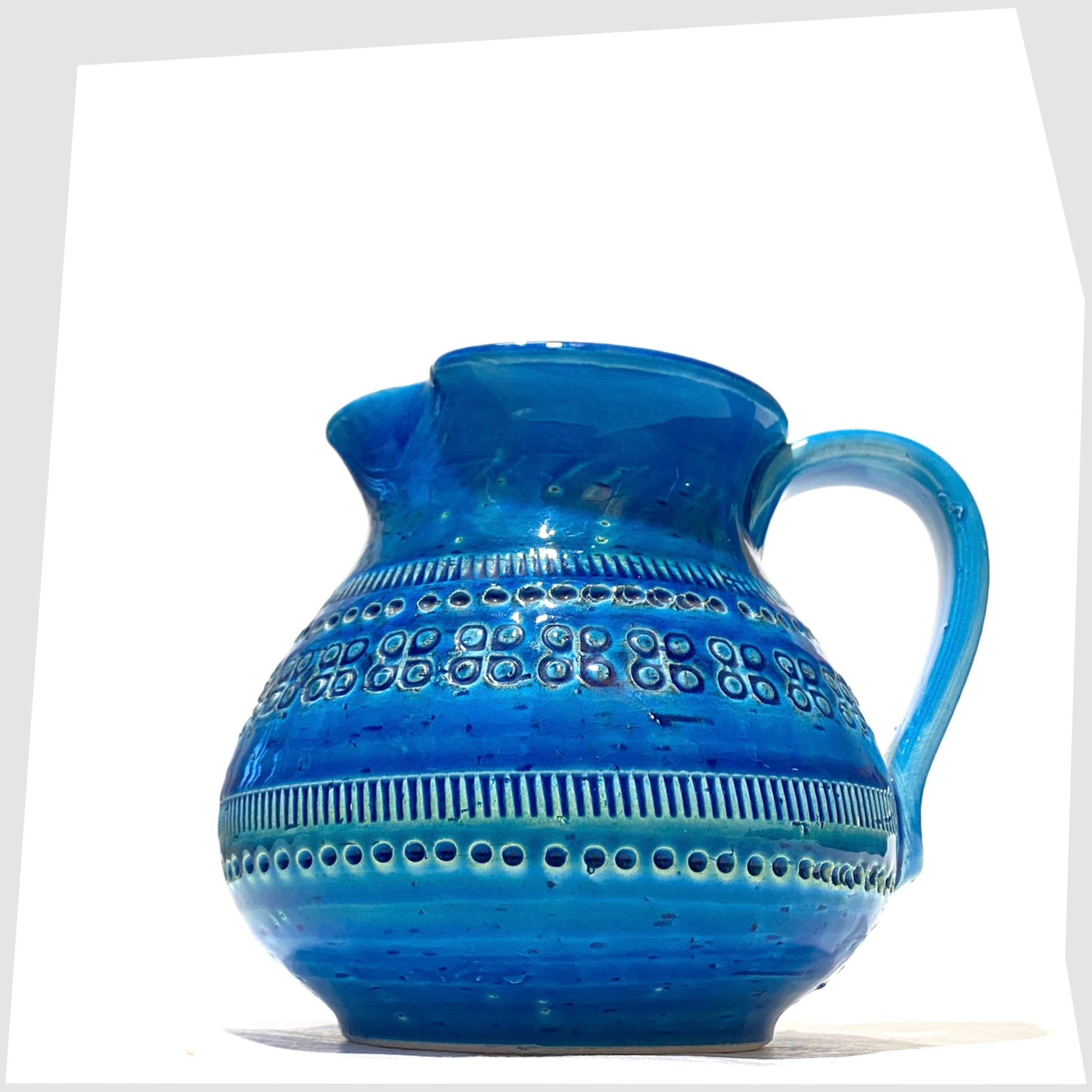 1970s Flavia Montelupo/Bitossi Vase in iconic blue glaze with impressed markings, shown on a white background