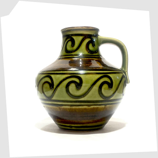 vintage carstens-tonnieshof vase, model 6000-15, glazed with bands of apple green and brown, with a repeating pattern of flowing waves