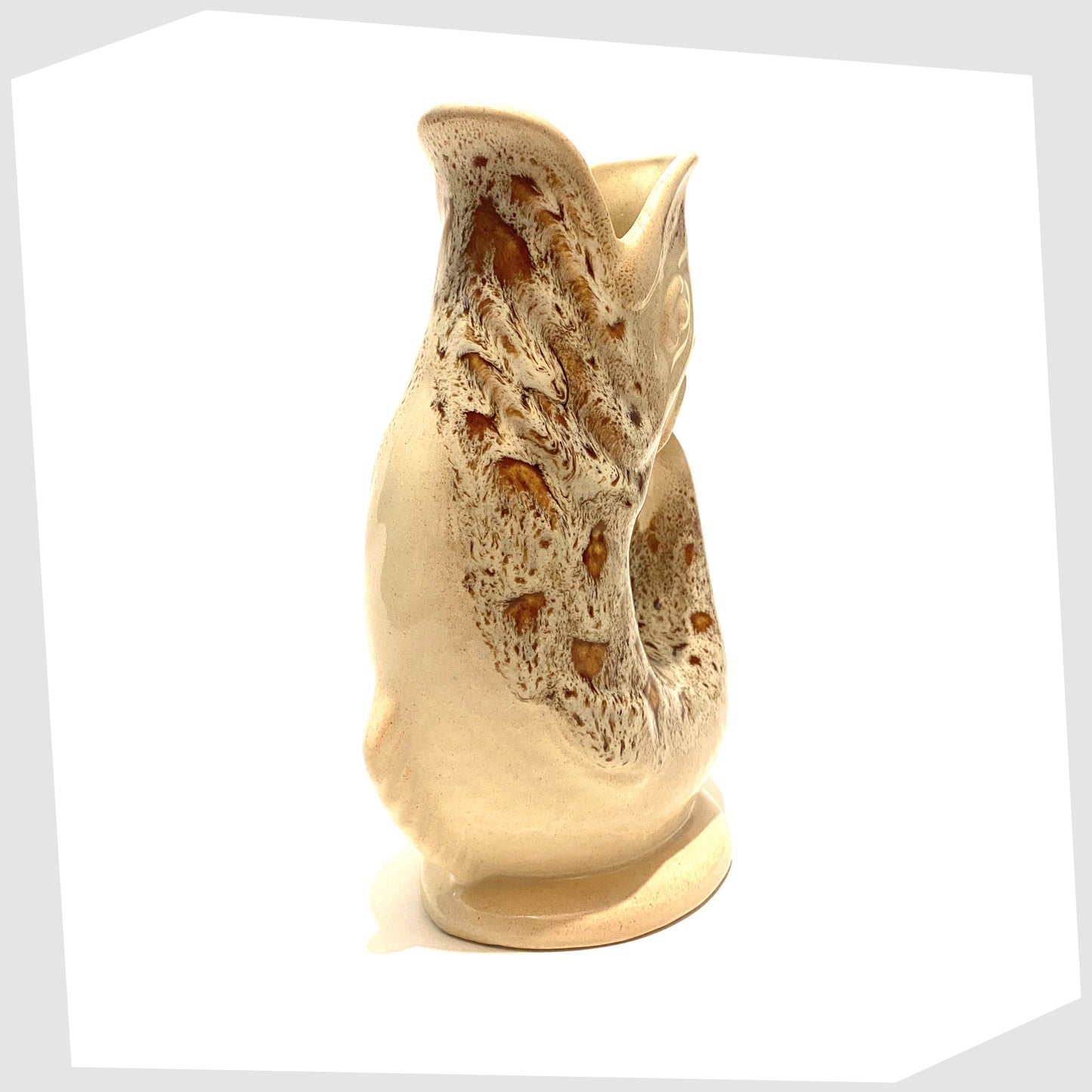 original-gluggle-jug-by-fosters-studio-pottery-cornwall-in-amber-and-cream-honeycomb-glazing