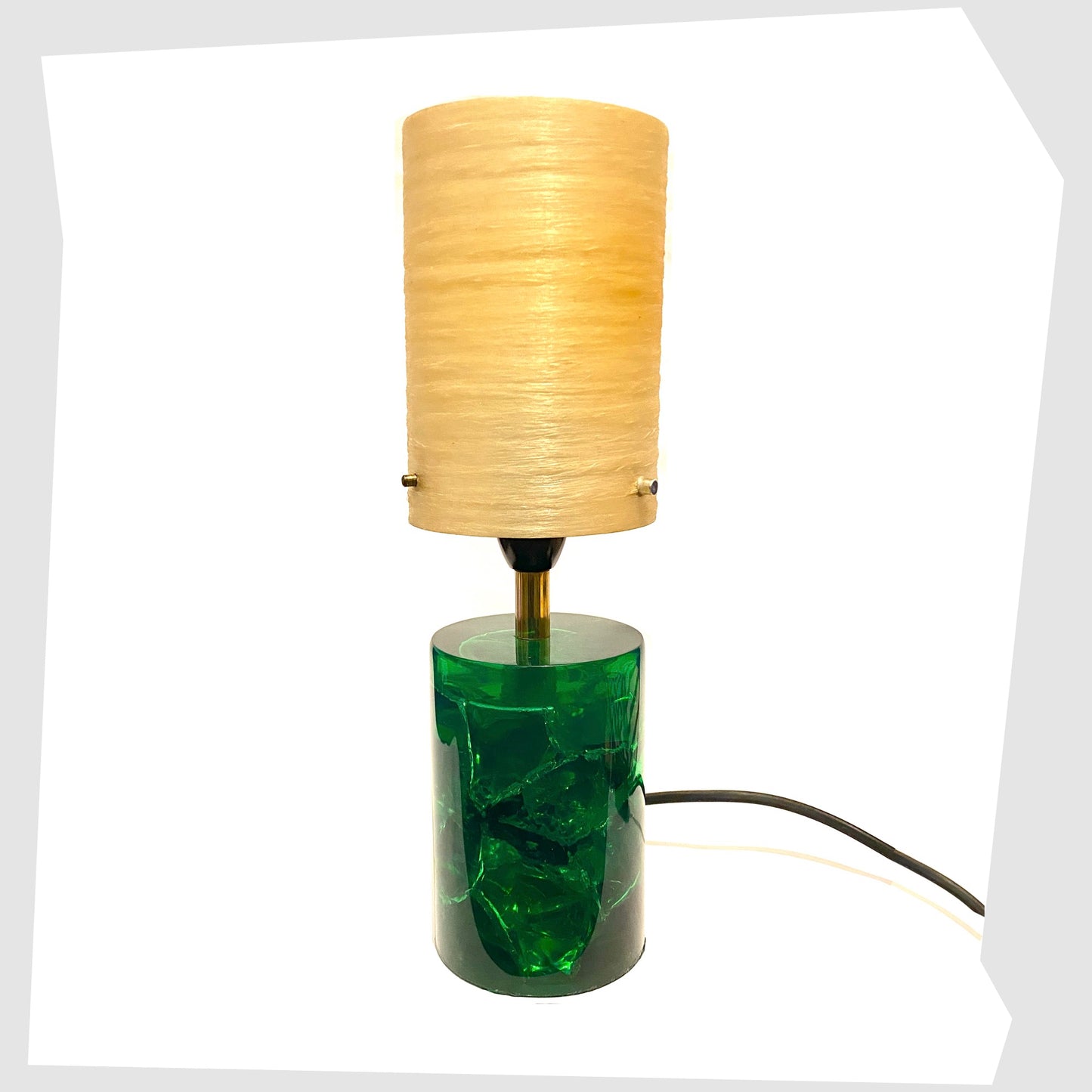 green-shattaline-table-lamp-with-original-spun-fibreglass-lampshade