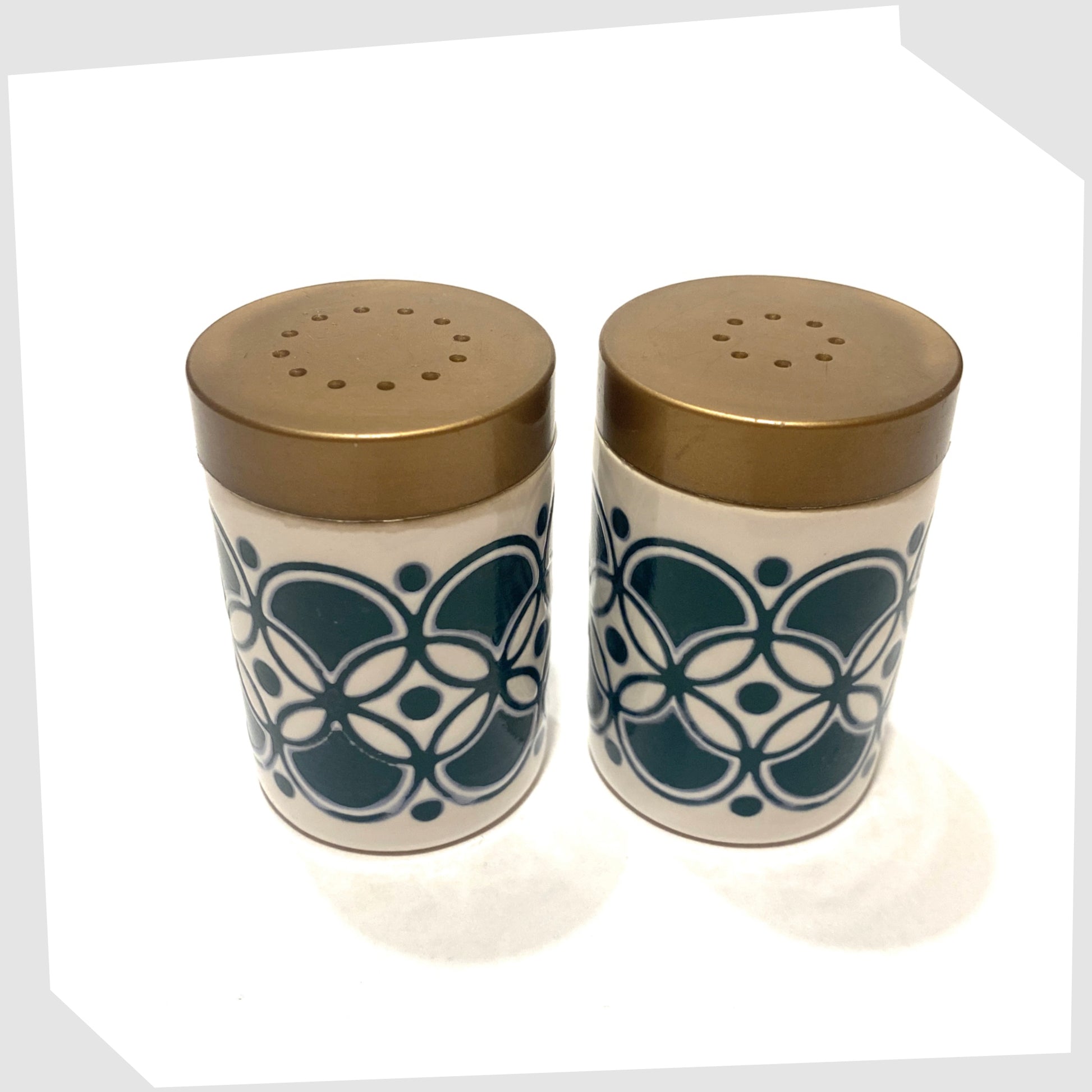 vintage hornsea pottery salt and pepper set in white with teal geometric pattern