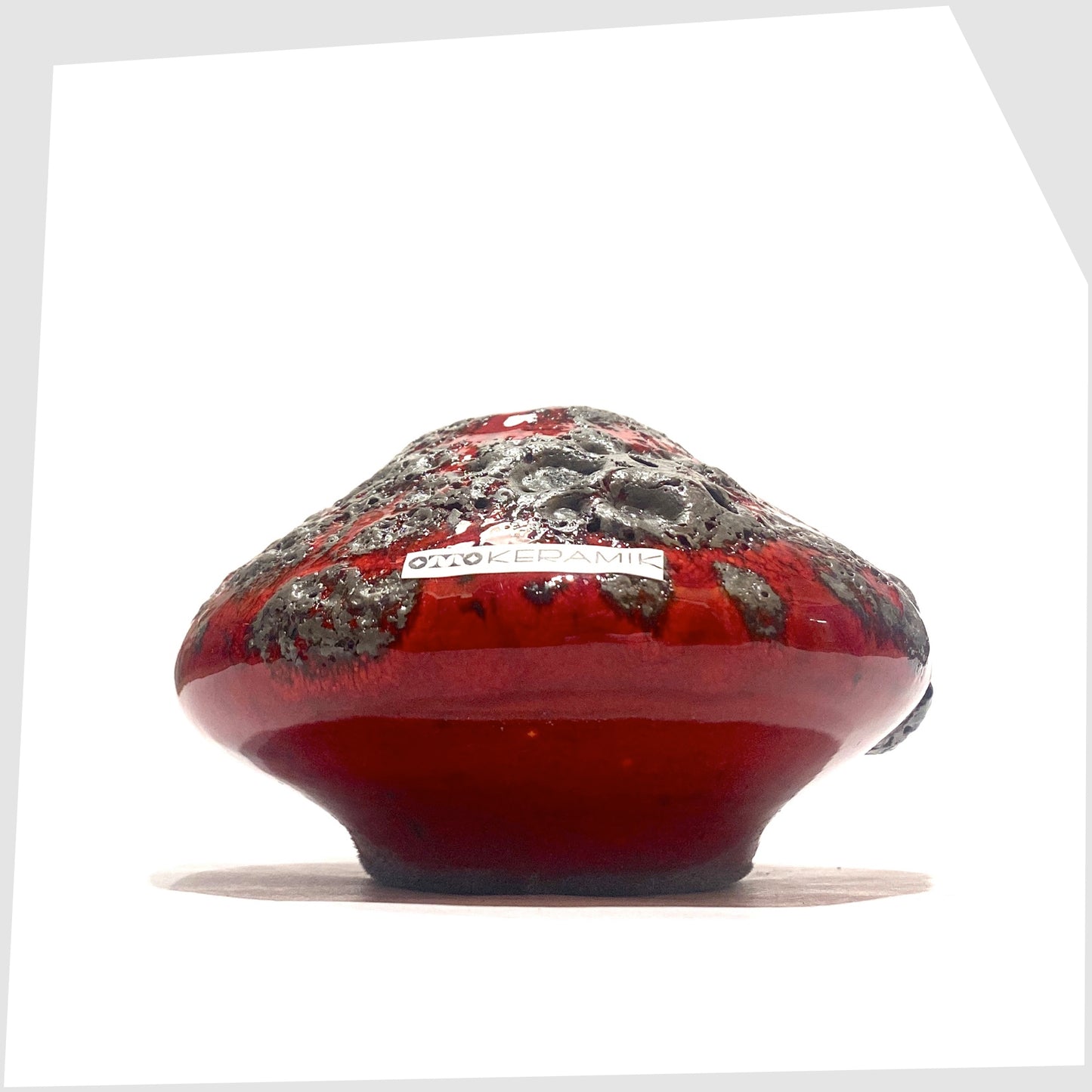 Small Otto Keramik 203 Vase in rich red with textured fat lava glaze