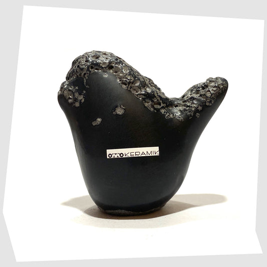 otto keramik ceramic bird in black glaze with deep fat lava