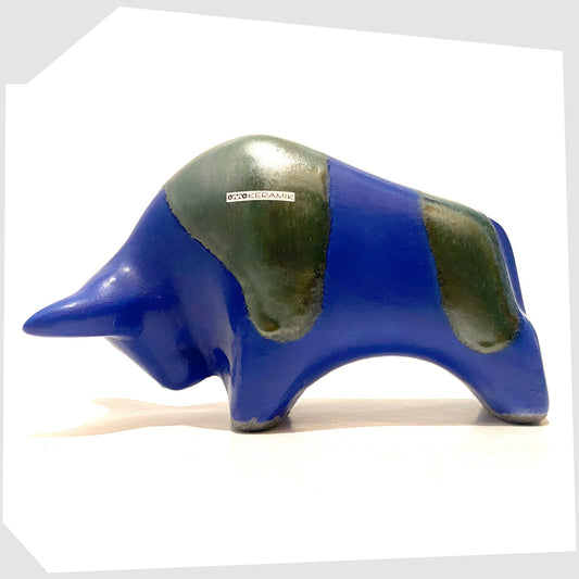 otto-keramik-bull-in-blue-and-green-drip-glaze