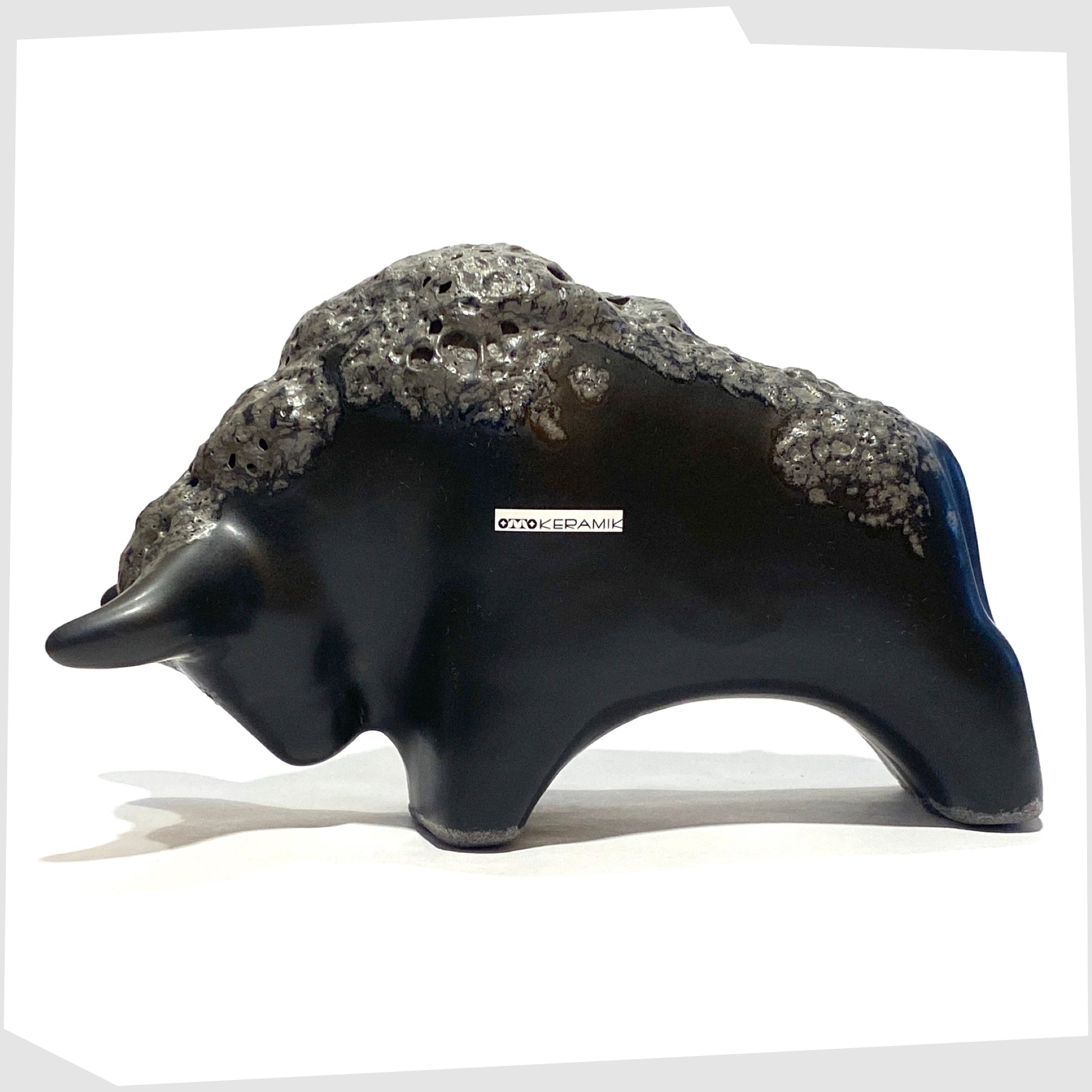 otto keramik bull in matte black with a textured band of fat lava glaze