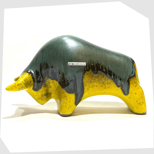 otto keramik ceramic bull in green over yellow drip glaze