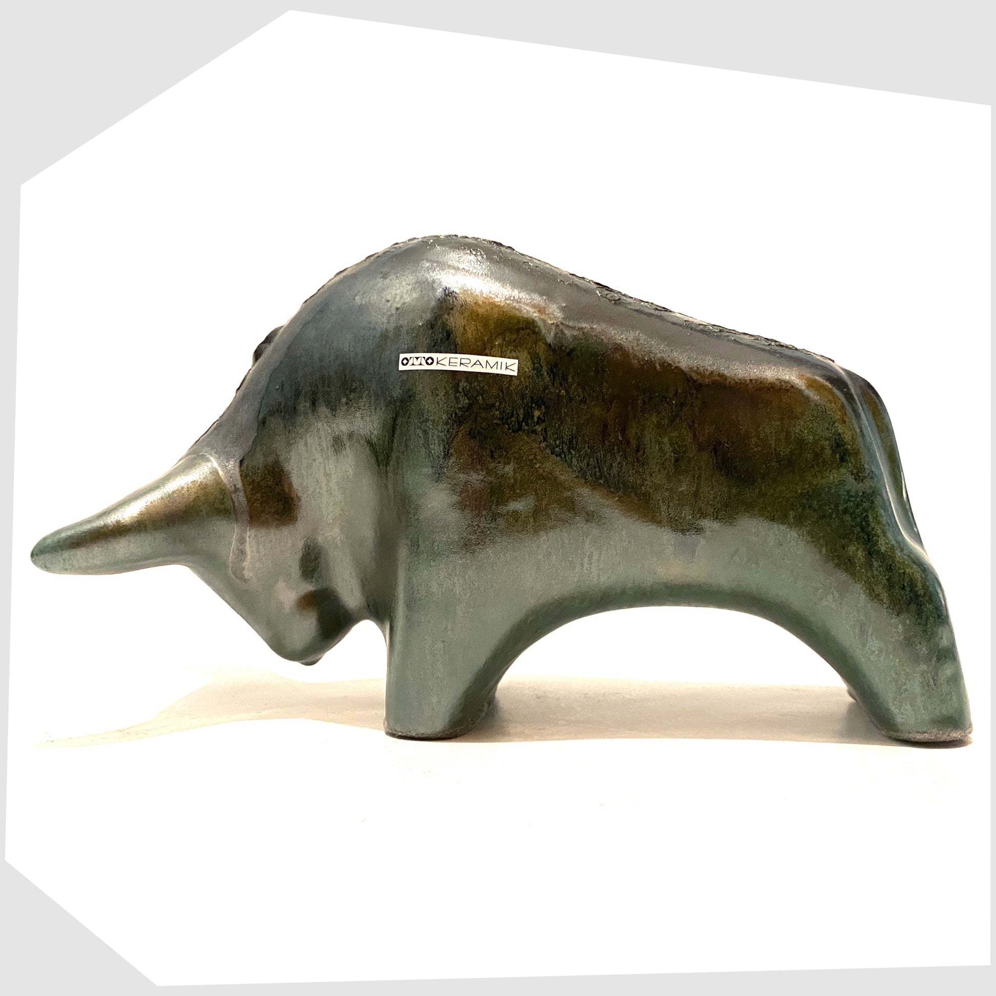 otto-keramik-ceramic-bull-ornament-in-malta-glaze-of-sea-geen-fat-lava