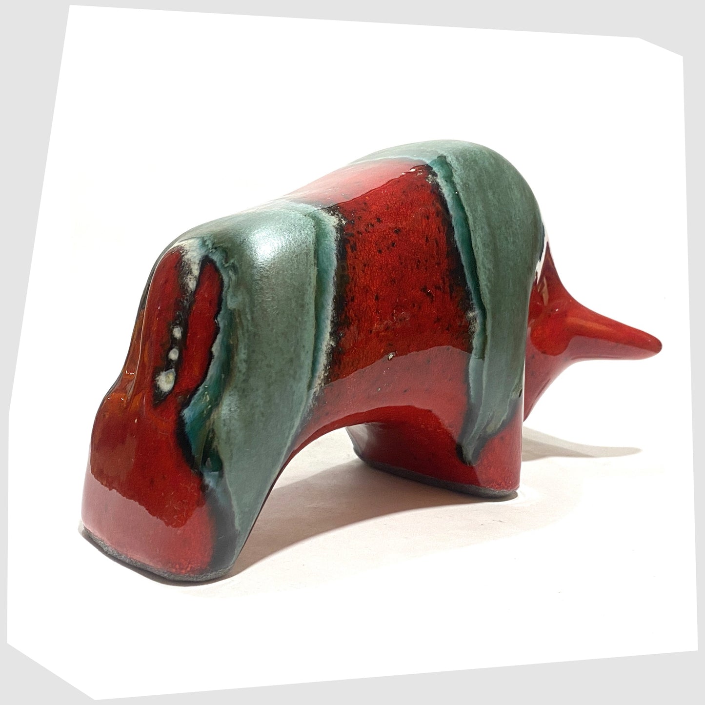 rear of the bolivia glazed ceramic otto keramik bull, handcrafted by otto gerharz junior