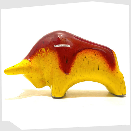 otto-keramik-bull-in-red-over-yellow-drip-glaze