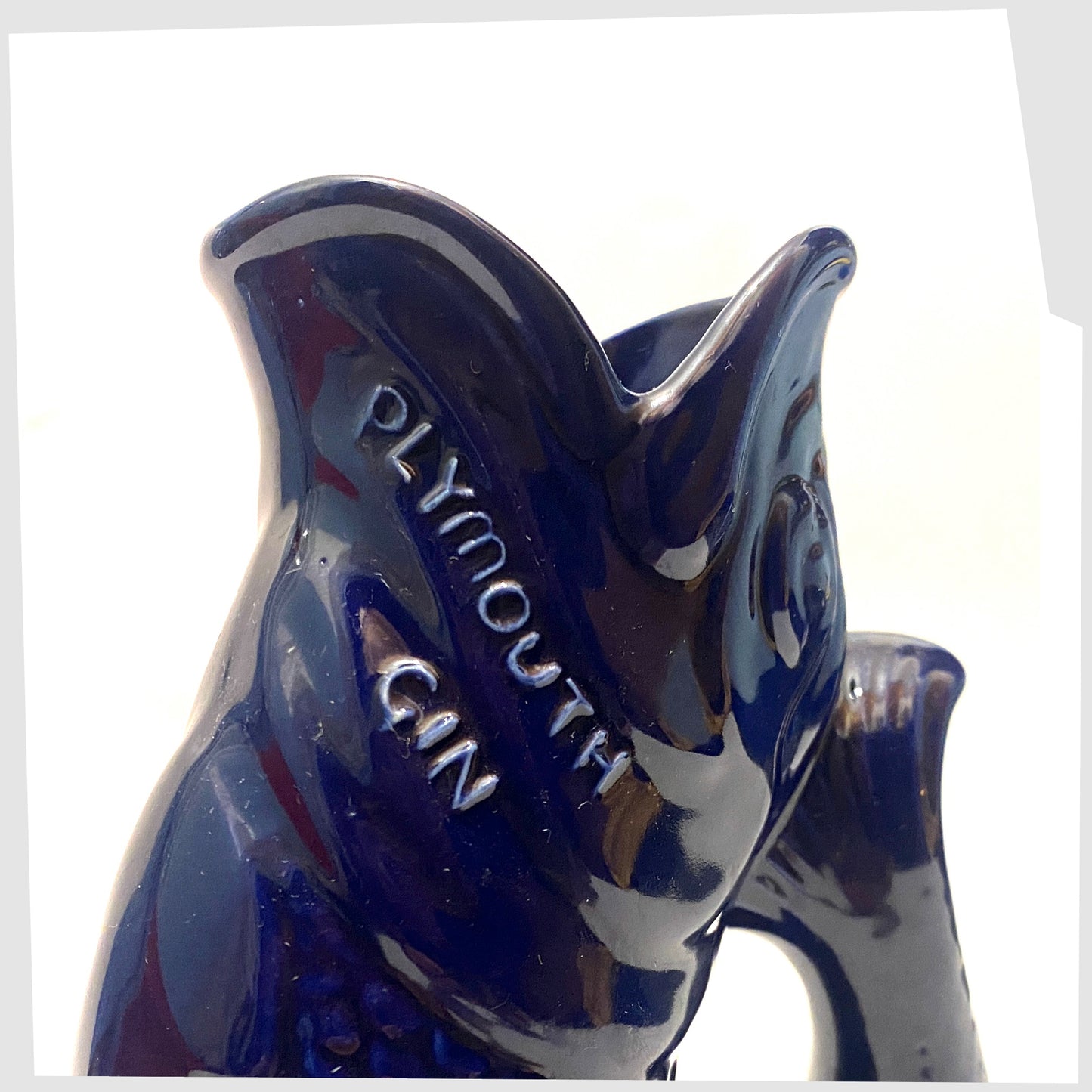 coablt-blue-gluggle-jug-by-wade-pottery-with-plymouth-gin-written-on-spout