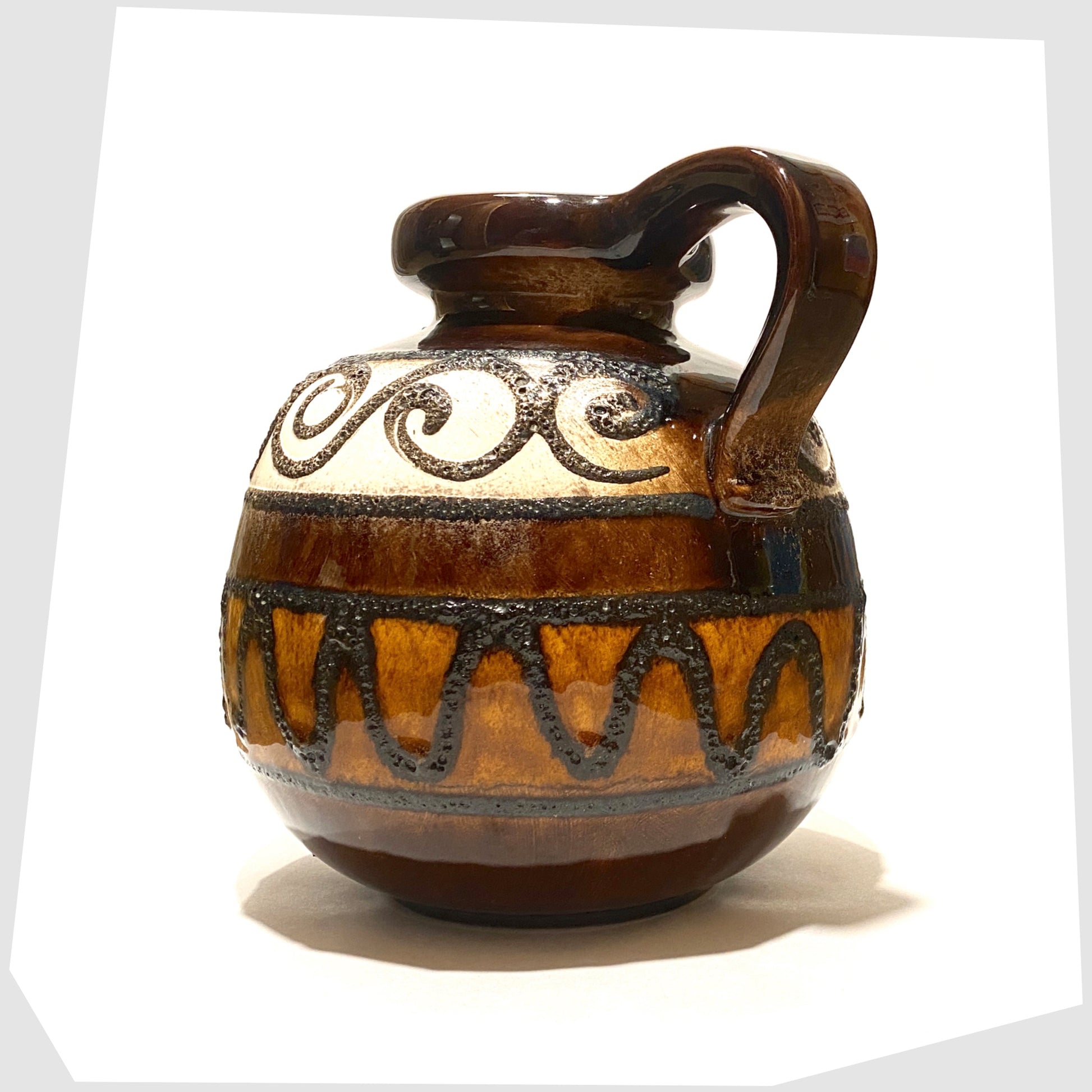 vintage scheurich keramik 484-21 vase in chestnut brown with white and amber bands of fat lava patterns