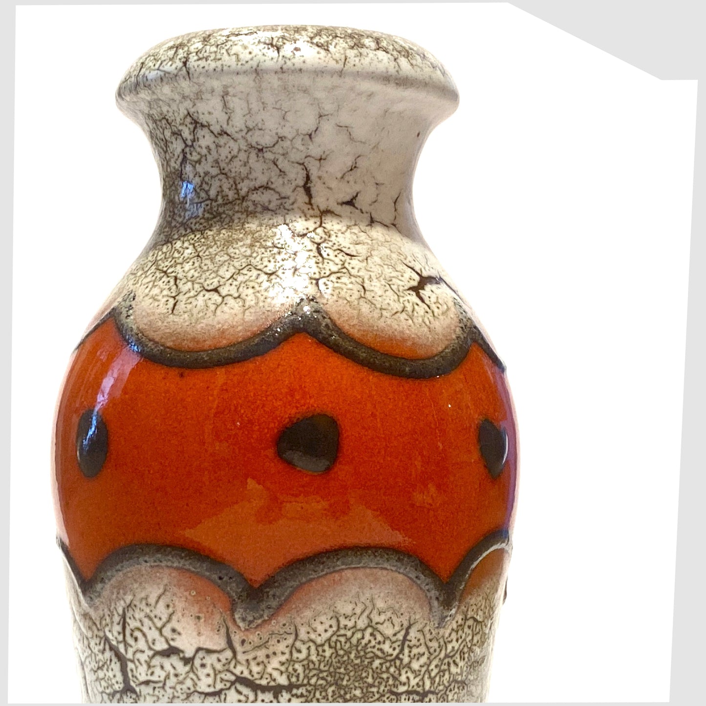 1970s scheurich keramik 523-18 vase glazed in a black and white fat lava with contrasting central band of volcanic red glaze