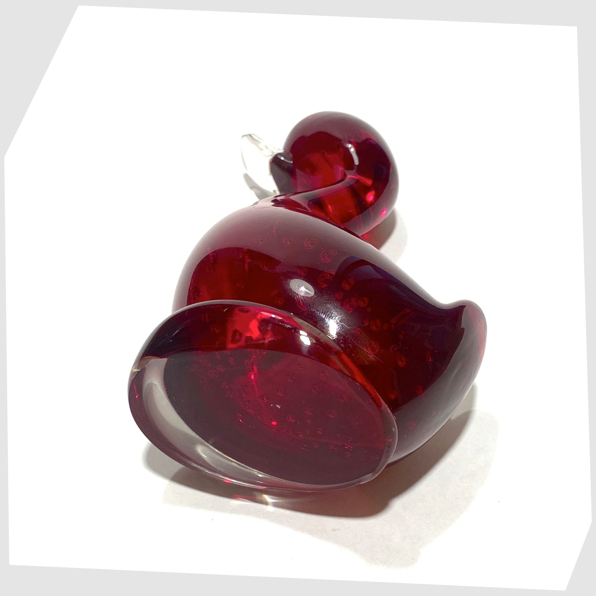 base of the Whitefriars Glass Dilly Duck ornament in the Ruby Red colour way
